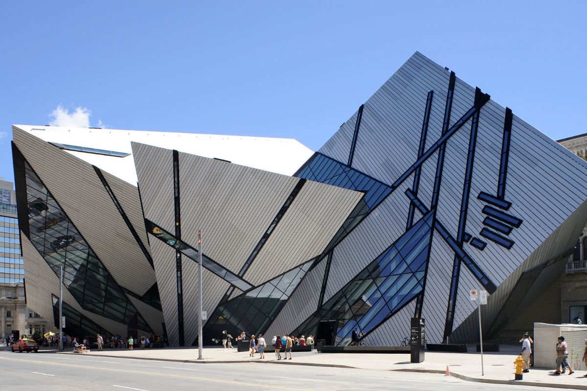 Royal Ontario Museum exterior