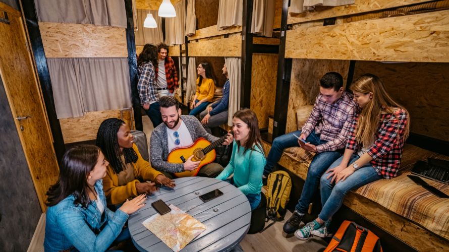 6 Most Vibrant Hostels in Old Toronto