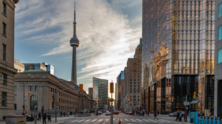 13 Must-See Attractions in Toronto for Solo Travellers